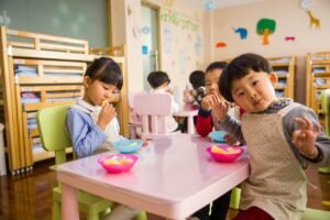 Read more about the article HOW CAN I HELP MY PICKY EATER TO EAT?